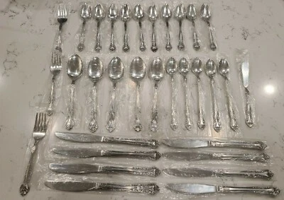 32 Piezas RESPLENDENCE Acero Inoxidable Rogers Insilco Marquis NUEVO Cuchillos Tenedores Cucharas Foto 1 de 4