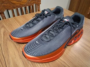 Nike Air Max DN Sneaker Schwarz/Orange Herren Größe 20 Neu HJ6695-001 - Bild 1 von 9