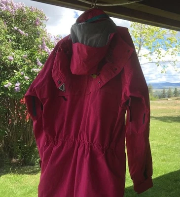 Chaqueta Abrigo Helly Hansen Impermeable Lluvia Exterior Helly-Tech Con Capucha Rosa Talla M Foto 1 de 3