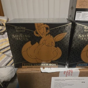 Pokemon TCG Shining Fates ETB Elite Trainer Box Factory Sealed  - Bild 1 von 5