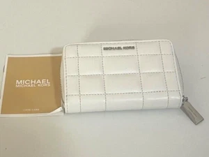 Authentic Michael Kors Jet Set SMALL Zip Around Card Case WALLET OPTIC - NEW - Picture 1 of 4