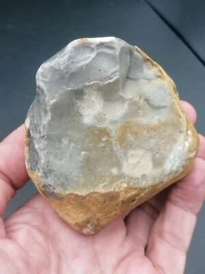 Rare Lower Paleolithic France Chopper Pebble Culture Prestigious place Wimereux - Image 1 of 4