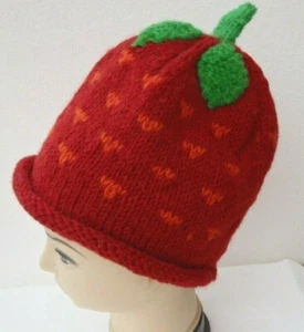 HAND KNITTED WOOL* STRAWBERRY* LINED HAT * FAIR TRADE - Picture 1 of 4