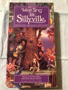 Wee Sing in Sillyville Silly Song Dance Sensation VHS 1989 No Booklet - Picture 1 of 5