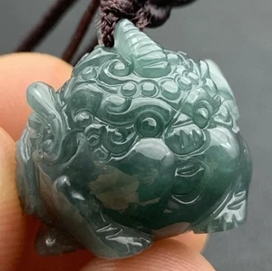 Videozertifizierter kleiner natürlicher A Jade Jadeit Anhänger Drache Pi Xiu 貔貅 419706 VS - Bild 1 von 8