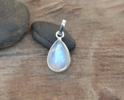 Lush Arcobaleno Pietra di Luna Gemma 925 Argento Sterling, Fatto a Mano Ciondolo - Immagine 1 di 4