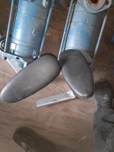 Pair RH logic 400 office chair Arm Rests - Picture 1 of 4