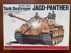Destructor de tanques Jagd-Panther - Kit AFV sin montar Bandai escala 1/48 #8260 - Imagen 1 de 11