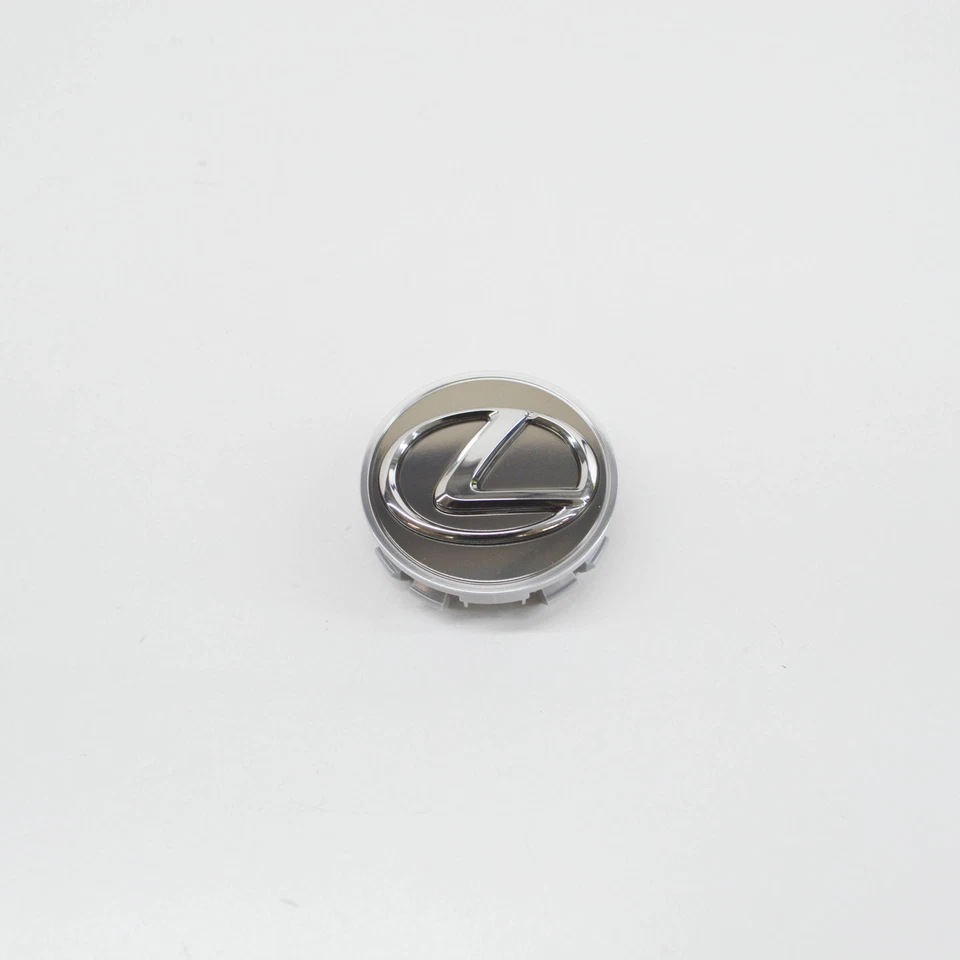LEXUS IS XE30 Wheel Hub Center Cap Cover 4260330551 NEW GENUINE - Image 1 of 4