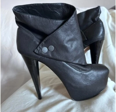 Alice & Olivia Botines Botines Cuero Plegable Más de 10 40.5 Foto 1 de 3