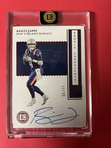 2022 Panini Encased Red Sapphire Bailey Zappe 06/15 Auto RC Rookie - Bild 1 von 1