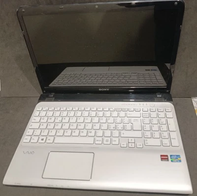 Notebook Sony Vaio i3 - RAM 4 GB Hdd 500 GB Leggere Descrizione - Immagine 1 di 4