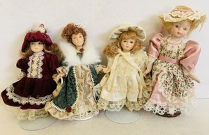4x Vintage Porcelain Dolls, Traditional Dresses And Hats, Good Condition - Picture 1 of 13