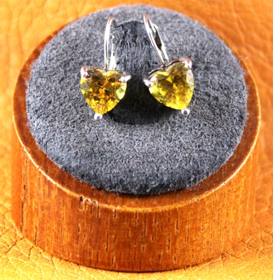 Pendientes colgantes de citrino amarillo en forma de corazón rodio sobre plata de ley de JTV Foto 1 de 4