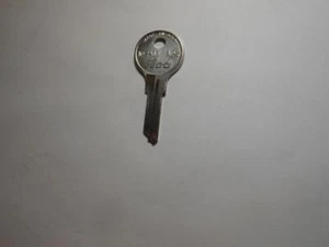 ONE NEW ILCO 102AM AP2 CHROME KEY BLANK - Picture 1 of 6