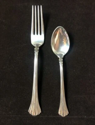 Столовые приборы Reed & Barton 18 века из чистого серебра - обеденная вилка или чайная ложка - Изображение 1 из 4