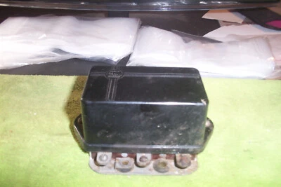 РЕГУЛЯТОР НАПРЯЖЕНИЯ NORS PACKARD, KAISER,HENRY J,STUDEBAKER 1940-51 (6 ВОЛЬТ) #VR305 - Изображение 1 из 3