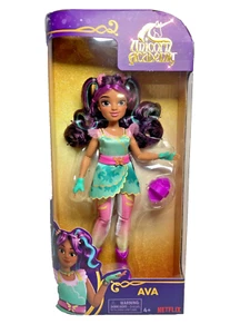 "Muñeca Unicorn Academy Ava con 7 accesorios, muñecas de 9,5"" Netflix" - Imagen 1 de 9
