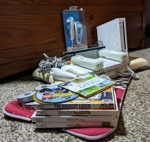Nintendo Wii Console RVL-001 w/ 2 Wii-Motes, 2 Nunchucks, and Cables - Picture 1 of 14