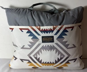 Pendleton 60”x72” Outdoor Packable Picnic Travel Camping Blanket Convertible NEW - Picture 1 of 7