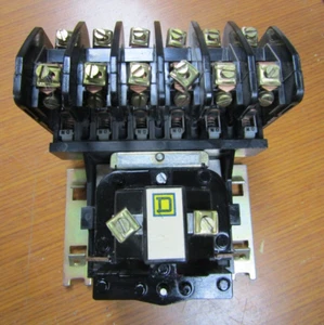 💥SQUARE D 20 AMP LIGHTING CONTACTOR 250 VDC 6 POLE 110/120V COIL SQ D 8903 L060 - Picture 1 of 7