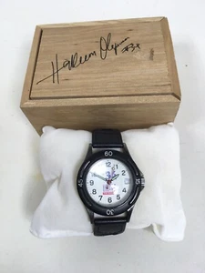 Houston Rockets Hakeem Olajuwon #34 Wristwatch in Autographed Wooden Box - Picture 1 of 6