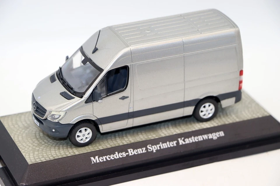 Premium ClassiXXS 1/43 Mercedes Benz Sprinter Kastenwagen Van Model Toys Metal - Image 1 of 4