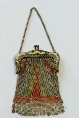 Cartera pequeña antigua Art Deco de 1920 con marco esmaltado Dresden de malla metálica Foto 1 de 4