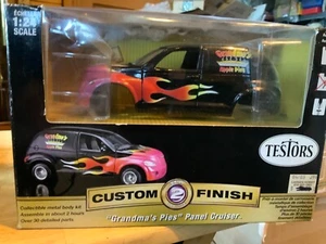 TESTORS Custom Finish Dodge PT Cruiser w/ Flames “GRANDMA’S PIES” 1/24 680003 - Picture 1 of 14