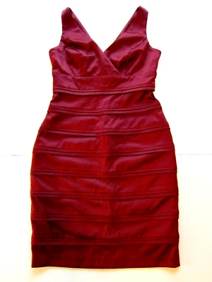 Nuevo con etiquetas Vestido de cóctel American Living rojo granate plisado cuello en V funda sin mangas 6 Foto 1 de 4