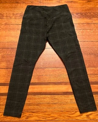 LYSSE  women’s High Rise Ponte Knit Leggings pants Gray/black size Large plaid - Image 1 of 4