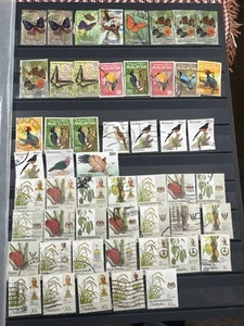 Huge Malaysia and Malta stamp - beautiful birds and flowers- 8 scans- 350 stamps - Picture 1 of 8