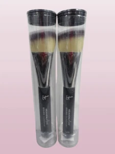 IT COSMETICS HEAVENLY LUXE BYE FOUNDATION NO22 PERFECTING COMPLEXION BRUSH 2PCS - Picture 1 of 4