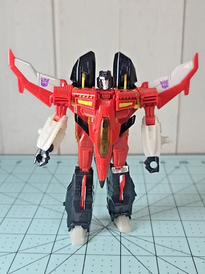 Transformers Generations Thrilling 30 Armada Starscream Deluxe Class Complete - Image 1 of 4