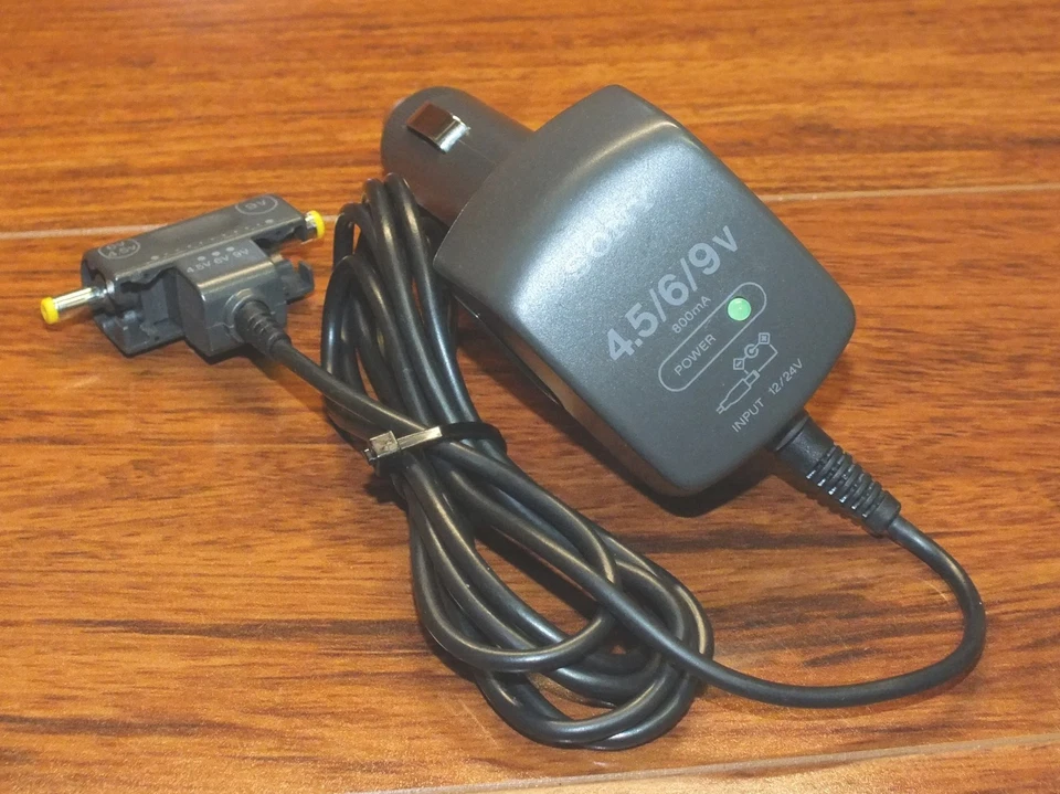 Genuine Sony (DCC-E25CP) DC Car Charger Power Adapter! 4.5 / 6 / 9V 800mA *READ* - Image 1 of 4