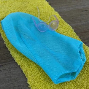Vintage Sunset Malibu Barbie Glasses Towel & Swimsuit 1970s Mattel #1067 - Picture 1 of 1