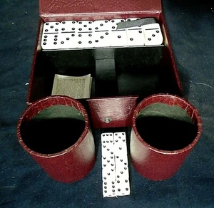 "COGNAC SALIGNAC"" DOMINO SET & 2 WÜRFELSETS & TASSEN - AUFBEWAHRUNGSHÜLLE - NEU" - Bild 1 von 2