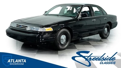Ford Crown Victoria 1997  Foto 1 de 4