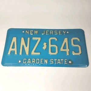 Placa de licencia vintage de los años 80 de Nueva Jersey Garden State azul y blanca # ANZ 64S - Imagen 1 de 7