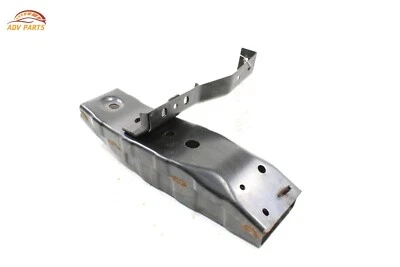 11-20 INFINITI QX80 QX56 BARRA DE REFORÇO DE PARA-CHOQUE TRASEIRO SUPORTE DE MONTAGEM ESQUERDO FABRICANTE DE EQUIPAMENTO ORIGINAL - Imagem 1 de 4