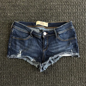 Vintage y2k Hollister Denim Jean Low Rise Short Short Booty Shorts 7 28 2" seam - Picture 1 of 10