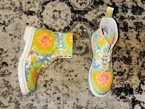 Dr. Martens Women's Size 10 V Page MTD Boots Tie Dye - Picture 1 of 12