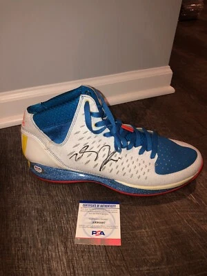 Derrick Rose 2012 Michigan Avenue Signed Autographed Shoe PSA A - Image 1 of 2