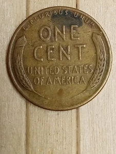 1953-S Lincoln Wheat Cent With Lamination Crack Edge To Edge Across Reverse. - Picture 1 of 2