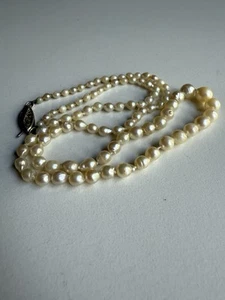 VINTAGE ANTIQUE CULTURED PEARL NECKLACE. FINE SILVER CLASP WITH MARCASITES. - Picture 1 of 5