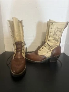 Vtg NOS Wrangler 2 Toned Lace Up Boots Folklore Cottage Core 6B Women's Unisex - Picture 1 of 7
