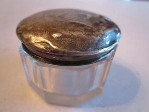 VINTAGE STERLING SILVER TOP ON CRYSTAL INKWELL - 2" X 1 1/2" - Picture 1 of 1