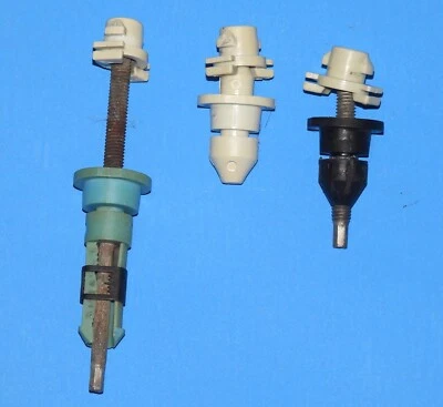 Lincoln Mark VIII 1993-96 retenedor de faros OEM - 3 piezas. Foto 1 de 2