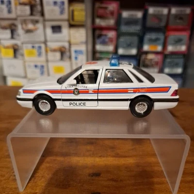 CORGI 91865 ROVER 800 STERLING POLICE- NO BOX - Image 1 of 4