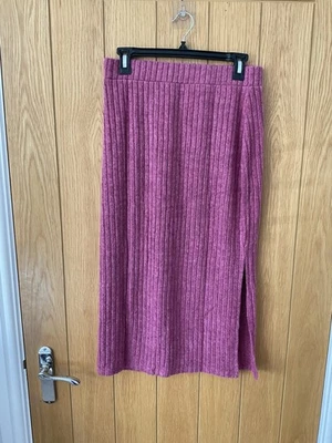 Rose Red  Long Pencil Skirt Size L 12/14 - Image 1 of 4